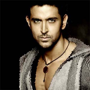 Hrithik Misbehaves With Media On Shirdi Visit