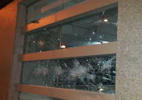 Unidentified vandals attack Indiabulls office building in Mumbai