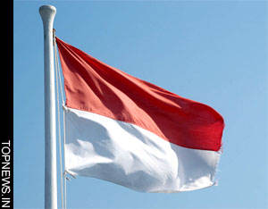 Indonesia releases Dutch journalist, keeps three others detained