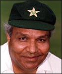 Pakistan cricket team coach Intikhab Alam
