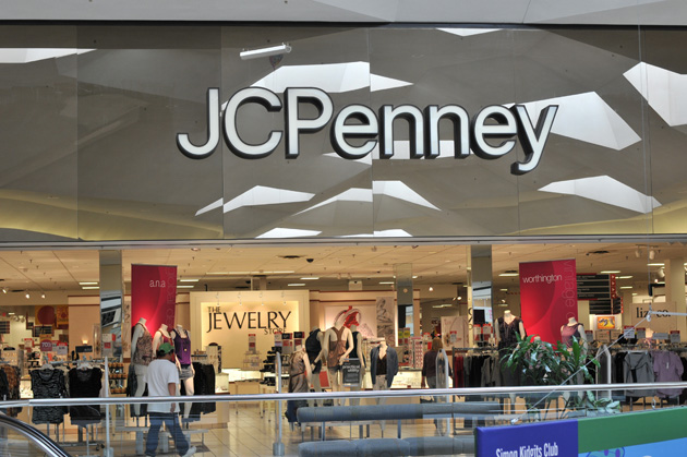 J.C. Penney sales fall 28.4% in fourth quarter