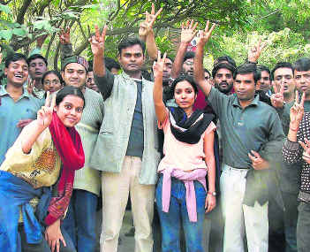 JNU students protest proposed fee hike, subsidy cut 