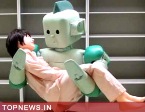 Japanese boffins unveil life-like robogirl