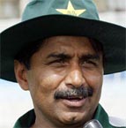 Miandad rejoined PCB on a hefty package of Rs.750, 000 per month