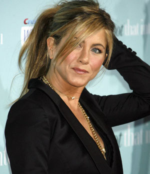 Aniston says she's over Pitt