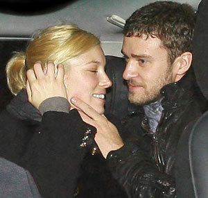 Timberlake, Biel ‘caught’ kissing