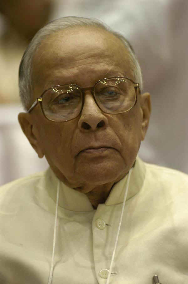 Jyoti Basu''s condition stable; suffering from slight pneumonia