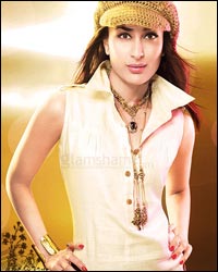 Kareena to follow in Jolie’s footsteps 