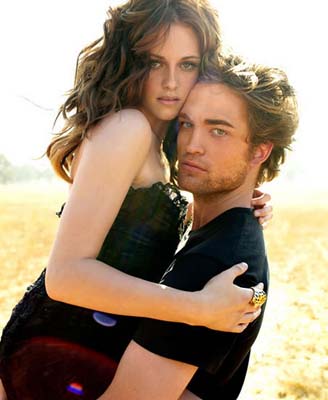 Robert Pattinson finds Kirsten Stewart link-up rumours ‘bizarre’
