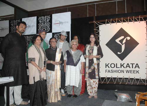 Kolkata fashion show remembers Mumbai terror attacks