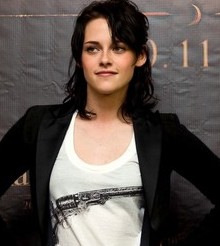Kristen Stewart was “deathly ill” while shooting New Moon