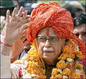 Advani to continue his 'Sankalp Yatra': Venkaiah Naidu
