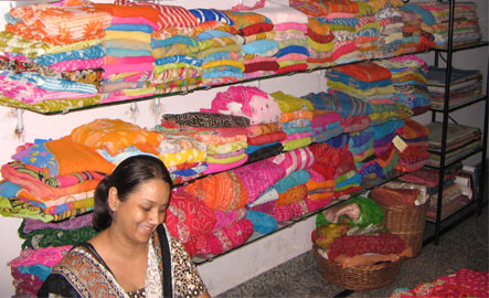 Jaipur witnesses high demand for Lahriya sarees