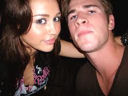 Miley Back With Liam Hemsworth, Why?