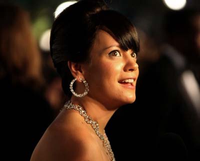 Tipsy Lily Allen does not know which Kings Of Leon member she proposed