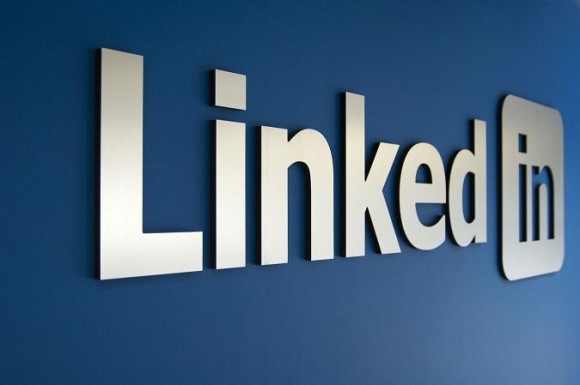 LinkedIn reports password theft