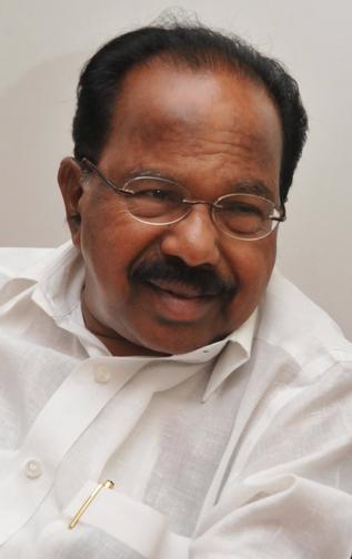 http://www.topnews.in/files/M-Veerappa-Moily_0.jpg