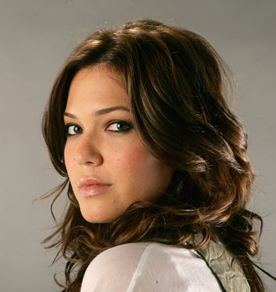 Homecoming Celebrity Hairstyles Mandy Moore
