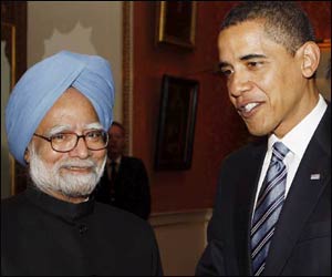 Third person crashed White House dinner for Manmohan Singh