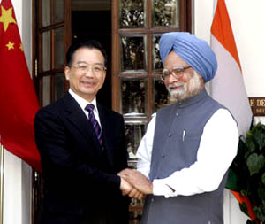 http://www.topnews.in/files/Manmohan-Singh-Wen-Jiabao-28115.jpg
