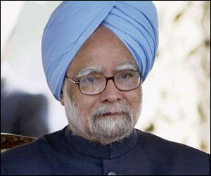 India-US partnership is essential: Manmohan Singh