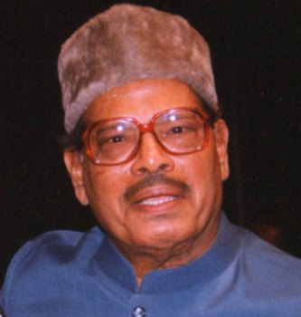 Legendary singer Manna Dey's condition remains critical 