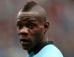 Balotelli orders life-size statue of himself to get ‘immortalised’ in new Milan home! 