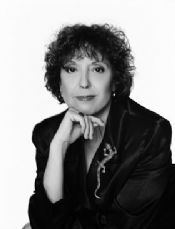 Maruja Torres