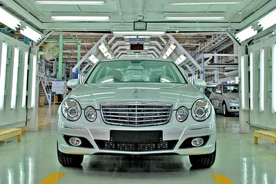 Mercedez Benz on Mercedes Benz India Is On Its Toes To Provide Indian Roads With W212