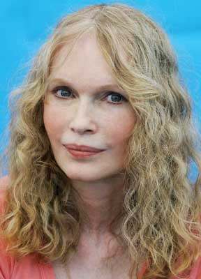 Mia Farrow vows to go on hunger strike to protest Darfur genocide