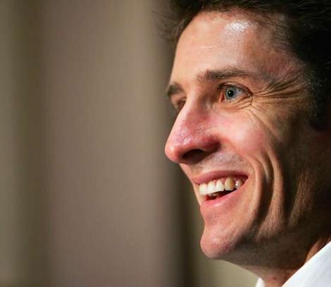 Mike Hussey plans to break lean form with a relaxed approach