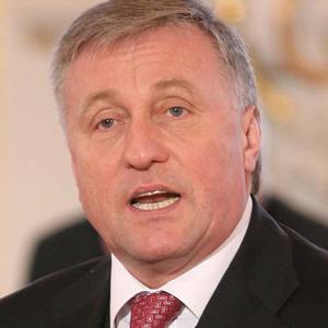Czech premier to resign Thursday, Klaus may not re-appoint him