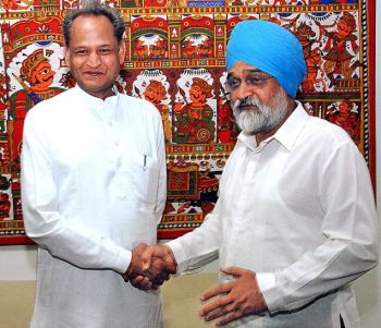 Montek-Singh-Ahluwalia-Ashok-Gehlot