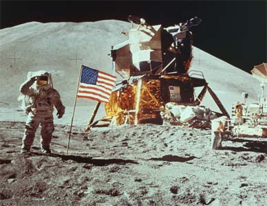 Moon landing fascinates even 40 years after "one small step"