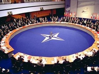 NATO needs to clarify mission, says outgoing chief de Hoop Scheffer