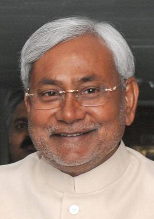 Nitish thanks PM for praising Bihar growth