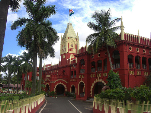 Orissa high court orders CBI probe into derivative scam