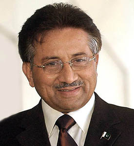  Musharraf continues his political meetings, hold talks with top Sindh leaders