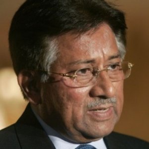 Pak govt starts process for lodging high treason case against Musharraf 