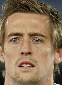 Crouch double gives Portsmouth victory over Everton 