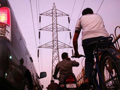 Power discoms urge Delhi Govt. to take over management of surplus power