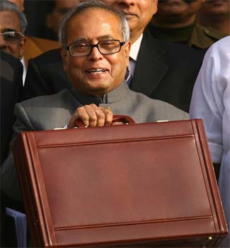 http://www.topnews.in/files/Pranab_Mukherjee_01.jpg