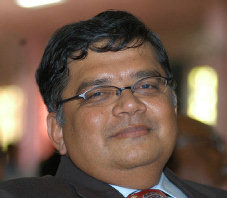 Reliance Industries executive dies of heart attack