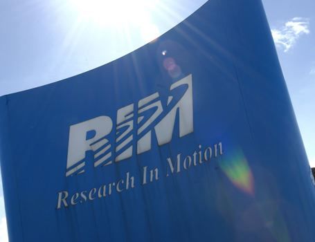 RIM apologizes for prolonged outage