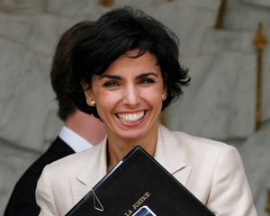 Controversial French minister returns to work five days after giving birth