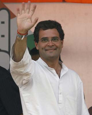 Rahul says, Congress will always stand for ordinary person