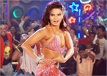 Rakhi Sawant Attacks On Mallika Sherawat 