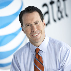 AT&T CEO speaks out on ‘texting while driving’ problem
