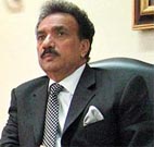 Gilani not being replaced, says Malik