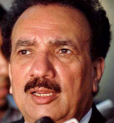 Pakistan warns militants not to test govt. patience
